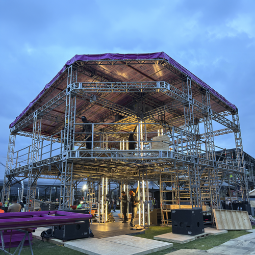 DISEÑOS EN TRUSSES, HOSPITALITY 2 NIVELES, ACTIVACIÓN DE MARCA, SUITES, STANDS