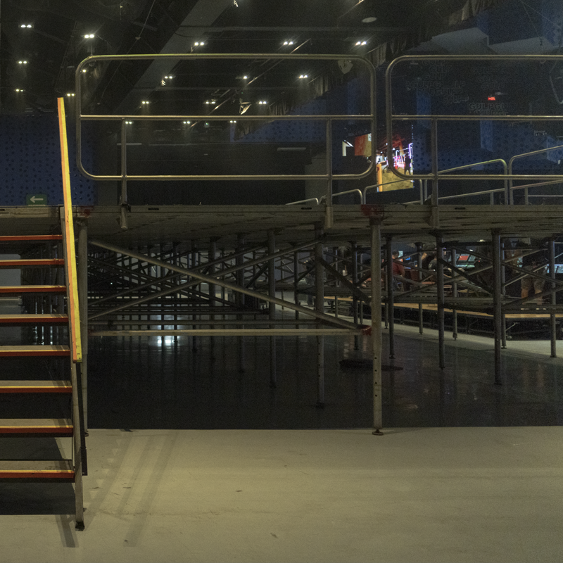 ESCENARIOS EN MEXICO, RENTA DE ESCENARIOS EN MÉRIDA, RENTA DE TEMPLETES EN MEXICO, RENTA DE PLATAFORMA DECKS