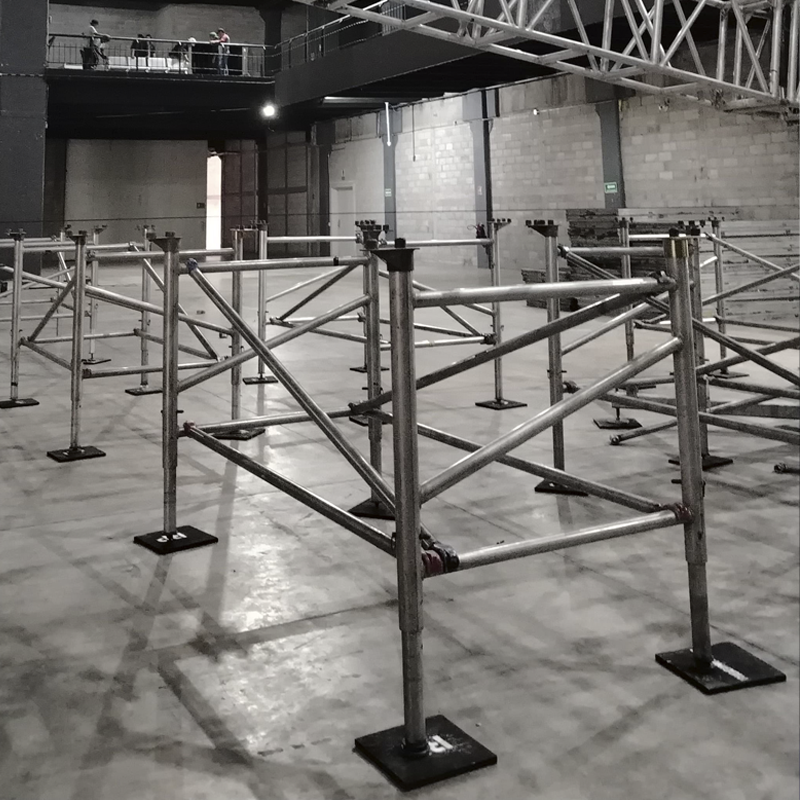 ESCENARIOS EN MEXICO, RENTA DE ESCENARIOS EN MÉRIDA, RENTA DE TEMPLETES EN MEXICO, RENTA DE PLATAFORMA DECKS