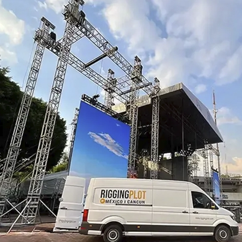 GROUND SUPPORTS, ESCENARIOS, HOSPITALITIES, LAYHER, MOTORES CM, TRUSSES CIRCULARES, RIGGING, RIGGERS ROLLING RISERS, CARPAS LOSBERGER, TELONES, KABUKI, TRUSSES DIFERENTES DIMENSIONES